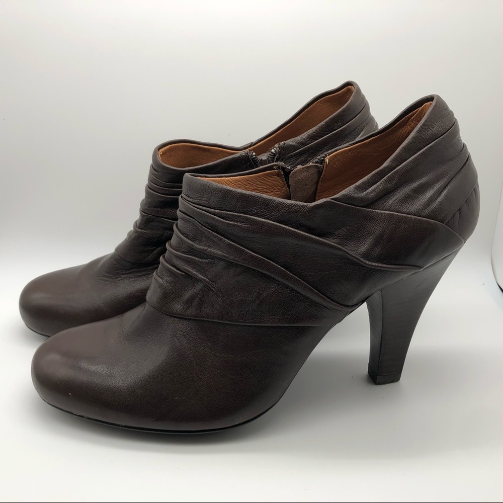 Söfft Brown Leather Booties with 4” heel, 8.5